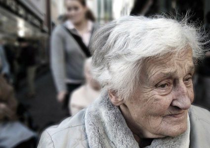 أهم أعراض الإصابة بمرض الخرف الجبهي الصدغي