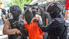 اعتقال 8 أشخاص بعد احتجاجات عنيفة في اندونيسيا