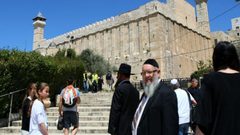 بينيت يصادق على مشروع استيطاني جديد بالخليل