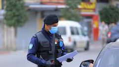 اغلاق (11) محلا تجاريا لمخالفتهم قانون الطوارئ في اريحا