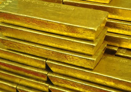 الذهب مستقر وسط صعود الدولار