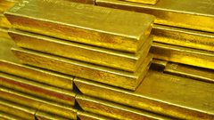 الذهب مستقر وسط صعود الدولار
