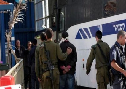 الاحتلال يصدر أوامر اعتقال إداري بحق 62 أسيرا خلال نيسان الماضي