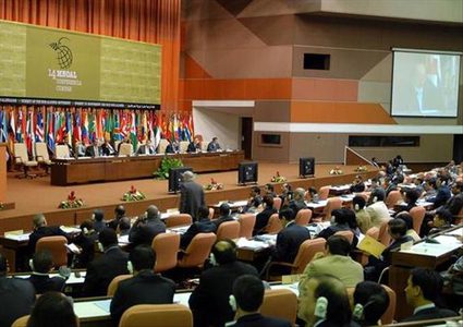 انطلاق أعمال قمة عدم الانحياز بحضور الرئيس محمود عباس