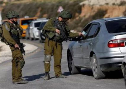 الاحتلال يحتجز عددا من المتطوعين على حاجز للمحبة شرق بيت لحم