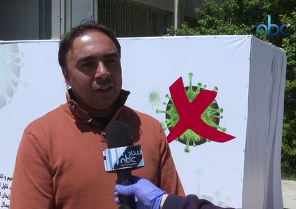 ابتكار غرفة تعقيم خاصة لطلبة التوجيهي في مدرسة الخليل الثانوية