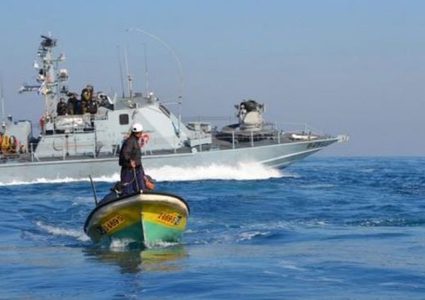 إصابة صياد برصاص الاحتلال في بحر السودانية شمال قطاع غزة