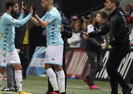 السماح بـ5 تبديلات لفرق كرة القدم