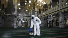 الصحة: إغلاق المساجد هدفه حماية "الفئات" الأكثر تأثراً بكورونا