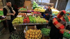 انخفاض الرقم القياسي لأسعار المستهلك الشهر الماضي
