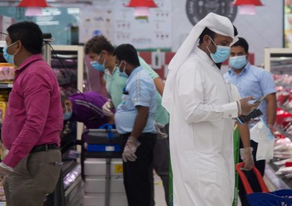 قطر: فرض وضع الكمامات خارج المنزل وغرامة مالية والحبس للمخالفين