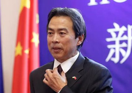 العثور على سفير الصين لدى إسرائيل جثة هامدة بمنزله