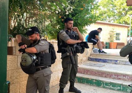 سلطات الاحتلال تغلق جمعية مقدسية وتعتقل مديرتها