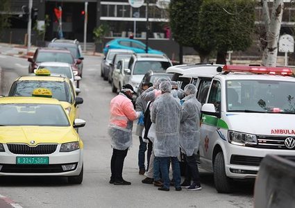 استطلاع: 52% من المواطنين التزموا بقرار الحكومة بالبقاء في المنزل