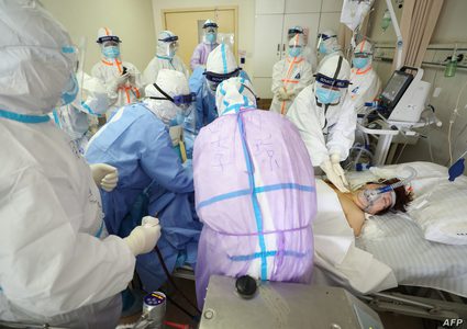 نحو 5 مليون اصابة واكثر من 320 ألف وفاة بكورونا حول العالم