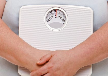 لهذه الأسباب يزيد وزنك