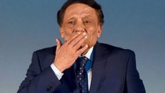 نجوم مصر يحتفلون بعيد ميلاد الفنان عادل امام