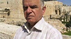 الموت يغيب الفنان التشكيلي المقدسي صلاح الاطرش