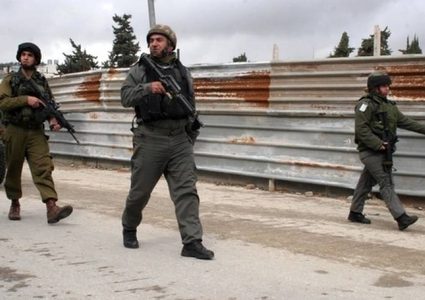 الاحتلال يستولي على "كرفان" في فروش بيت دجن شرق نابلس