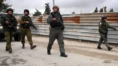 الاحتلال يستولي على "كرفان" في فروش بيت دجن شرق نابلس