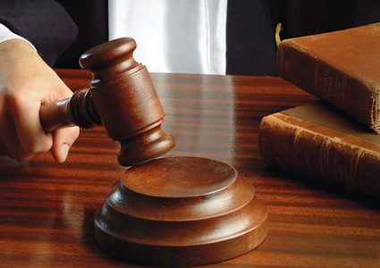 إحالة 9 تجار مخالفين للنيابة العامة