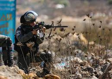 إصابة شاب في مواجهات مع الاحتلال في طوباس