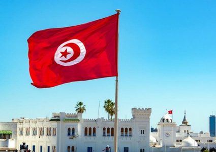 تونس تحدد 4 يونيو موعدا لفتح المساجد ودور العبادة والمطاعم