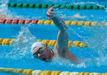 تأجيل بطولة العالم للسباحة في أبوظبي إلى العام القادم بسبب كورونا