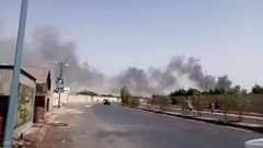 تحطم طائرة ركاب باكستانية فوق منطقة مأهولة بالسكان