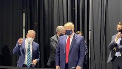 تنكيس الأعلام ثلاثة أيام تكريما لضحايا كورونا في أميركا