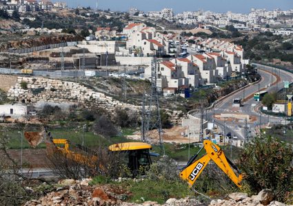 مصادرة أراضٍ في قلقيلية لصالح مشروعٍ استيطاني