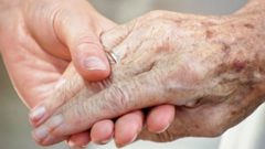 دراسة: جين الخرف يضاعف خطر الإصابة بكورونا