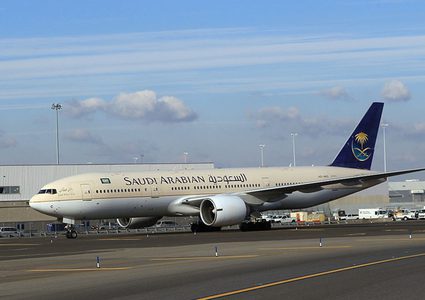 السعودية تبدأ استئناف الرحلات الجوية الداخلية