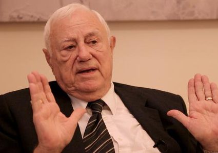 وفاة وزير الخارجية الأردني الأسبق كامل أبو جابر