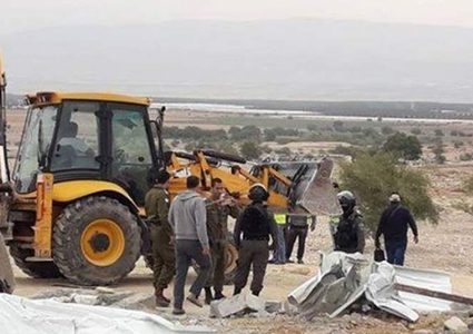 هدم خيمتين في اللبن الشرقية