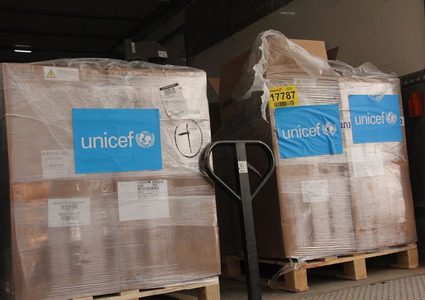 "الصحة" تتسلم شحنة مساعدات من "اليونيسف"
