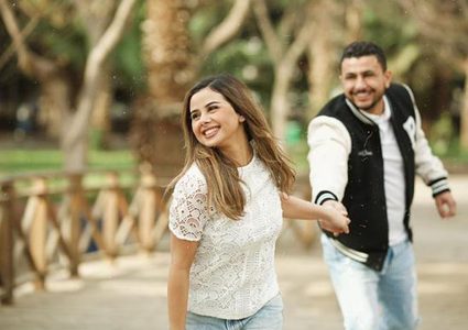 حقيقة انفصال منة عرفة وعلي غزلان