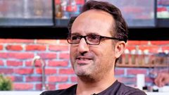 الاعلامي شريف مدكور ينفي اصابته بفيروس في الدم