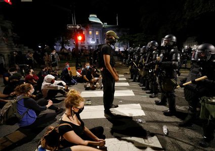 خبراء: أولويات الإدارة الأمريكية "اختلفت" وموقف نتنياهو "ضعيف"