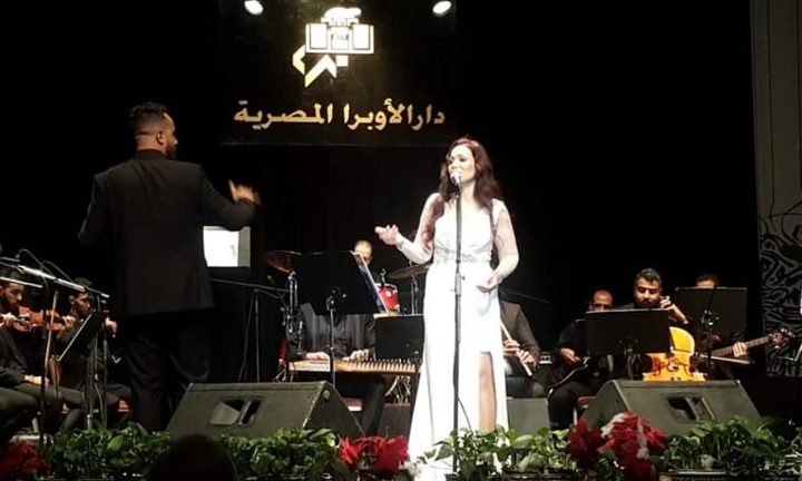 فنانة مصرية تعلن إصابتها مع عائلتها بكورونا