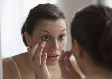 ما هي الأمراض التي يكشف عنها تورم الجفون ؟