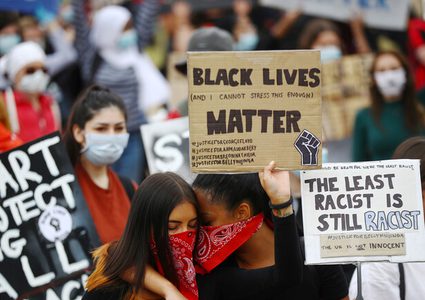 أميركا مهددة بزيادة تفشي كورونا بسبب الاحتجاجات ضد العنصرية