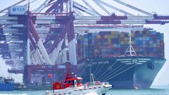 تراجع تبادل الصين التجاري مع روسيا والولايات المتحدة
