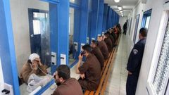 الاحتلال يسمح باستئناف زيارات الأسرى بعد توقف دام 3 أشهر