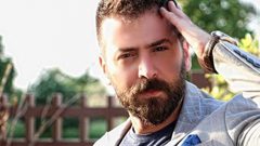 الموت يفجع الفنان يامن الحجلي