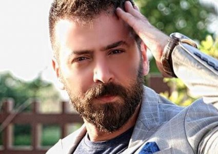 الموت يفجع الفنان يامن الحجلي