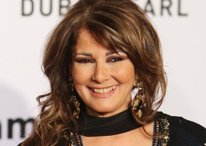 الفنانة آثار الحكيم تنفي إصابة نجلها بفيروس كورونا