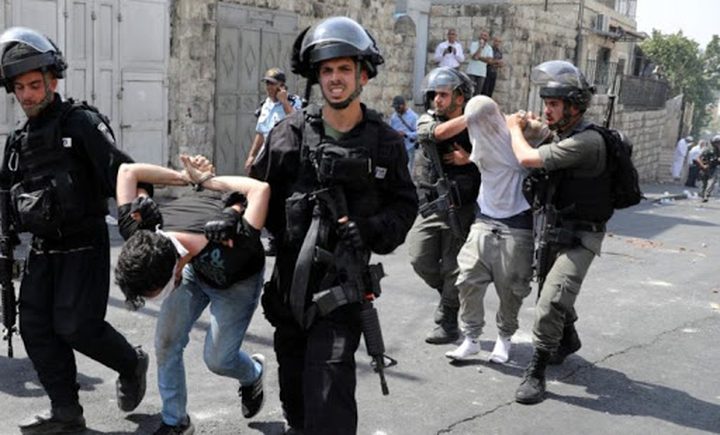 حملة اعتقالات ومداهمات بالضفة