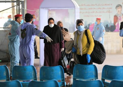 الخارجية تصدر توضيحًا بشأن موعد اجلاء العالقين من مصر