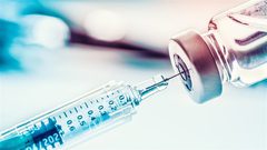علماء أوكسفورد يبشرون بإحراز تقدم جديد في تطوير لقاح كورونا